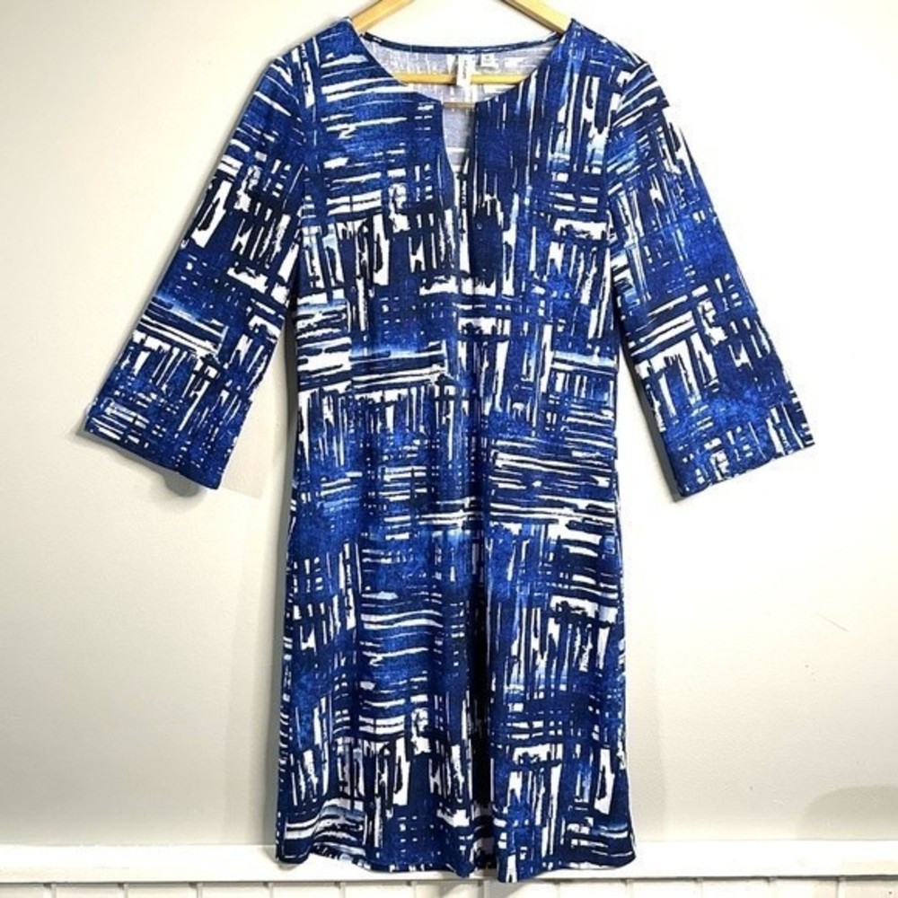 Tacera Women’s size Medium blue and white geometric lines dress 288B3